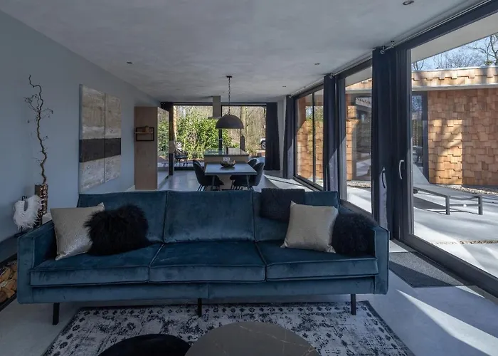 Houten Boshuis By Droomvilla Oosterhout (North Brabant)