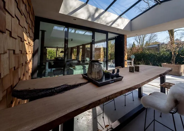 Houten Boshuis By Droomvilla Hébergement de vacances Oosterhout (North Brabant)