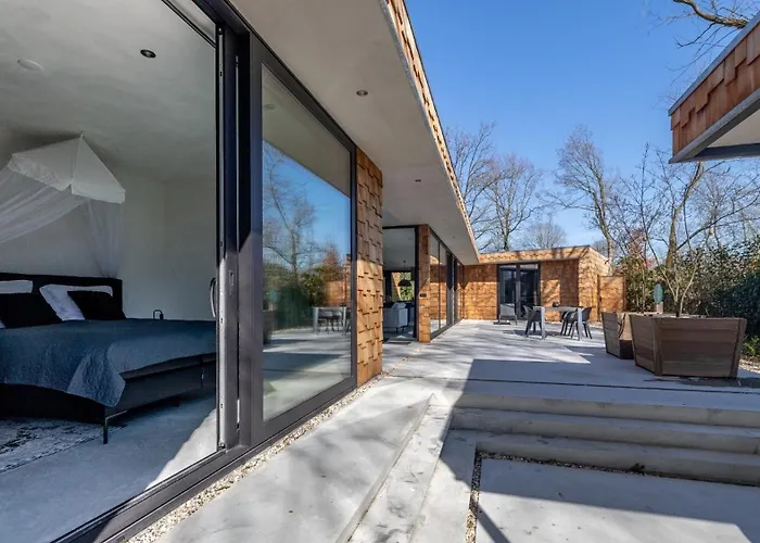 Houten Boshuis By Droomvilla Hébergement de vacances