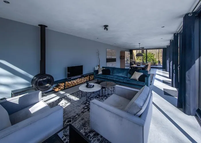 Houten Boshuis By Droomvilla Hébergement de vacances *