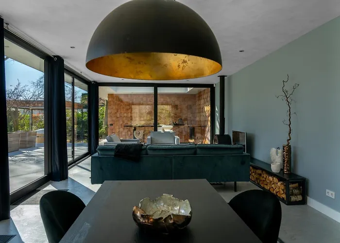 Houten Boshuis By Droomvilla Hébergement de vacances *