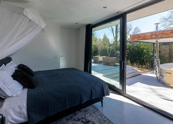 Houten Boshuis By Droomvilla Hébergement de vacances