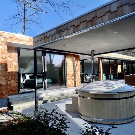 Tatil Evi Houten Boshuis By Droomvilla *